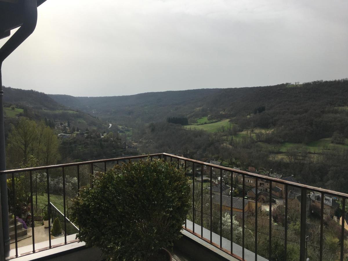 Gite Libertalia Salles-la-Source Экстерьер фото